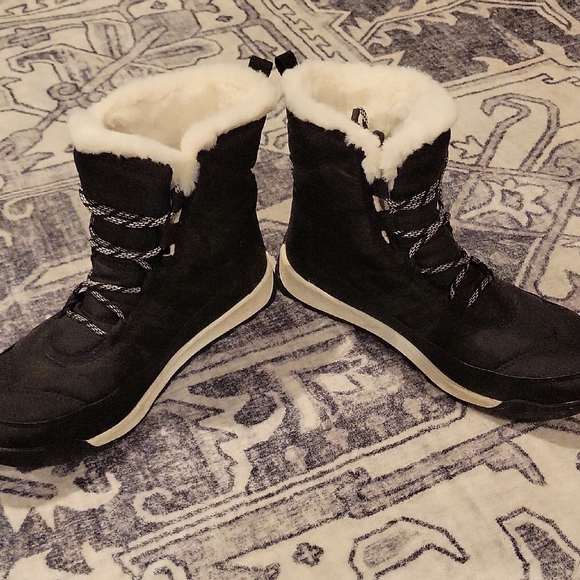 Sorel Faux Fur Ankle Boots - Picture 2 of 11